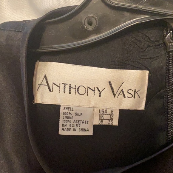 Anthony Vask dress - Picture 4 of 4